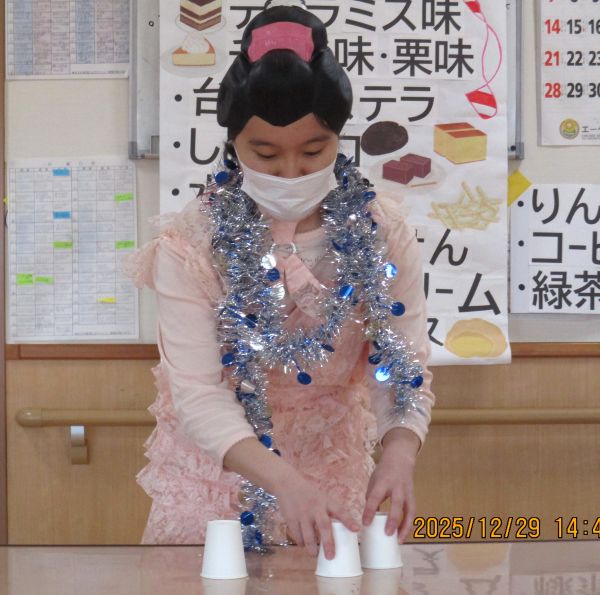 コップを使ったマジック コップを使ったマジック